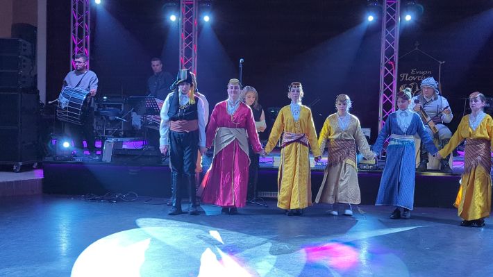 PXL_20251227_201744436